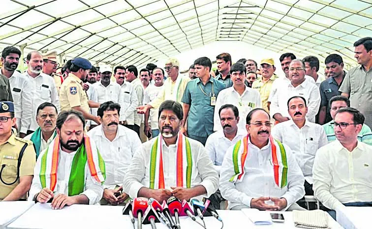 వచ్చేనెలలో రైతు ఆశీర్వాద ముగింపు సభ