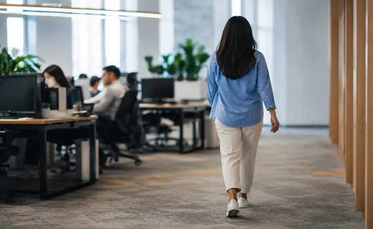 walk break every hour for five minutes is enough to improve mood