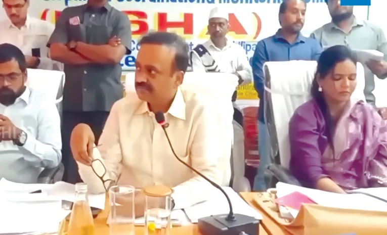 MP Balashowry Serious on Municipal Commissioner Over Janasena Leaders