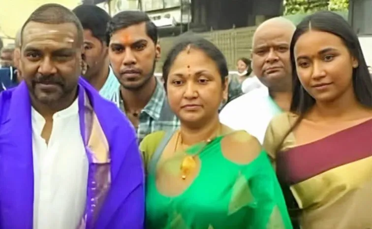 Raghava Lawrence Daughter Raghavi Direction Debut