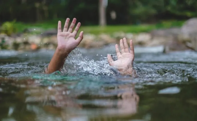 ఆరుగురు జల సమాధి