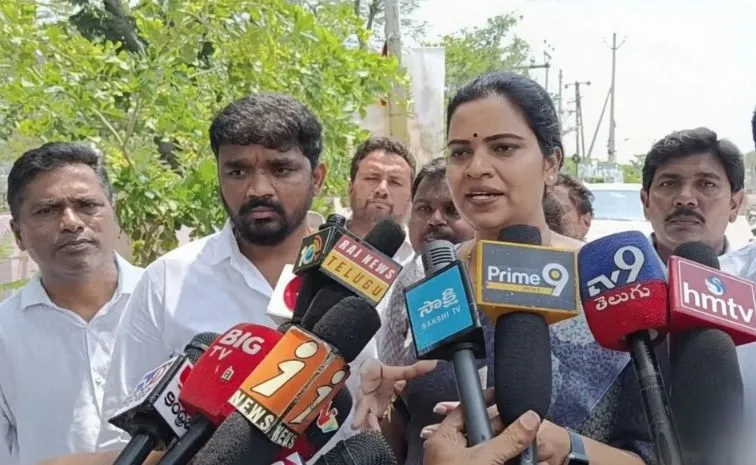 Former Minister Rajini Condemns Arrest of Ex MLA Bollala Brahmanayudu