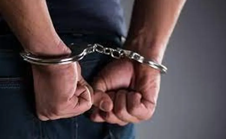Gachibowli Robbery Case Chased by Hyderabad Police