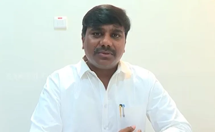 వైఎస్‌ జగన్‌కు ఎప్పటీకీ రుణపడి ఉంటాం: ముద్రగడ గిరి
