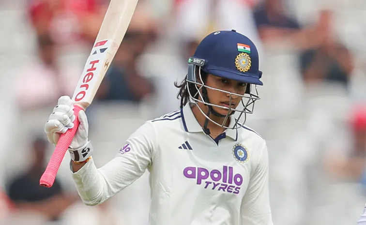 Smriti Mandana-1st-Woman Achieve-Test-Half-Century-Lords Venue