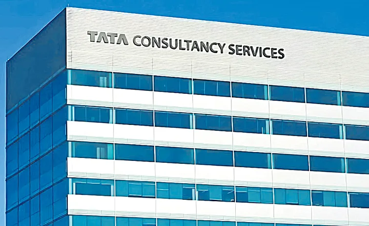TCS Q1 net profit rises 4. 6percent to Rs 14349 crores