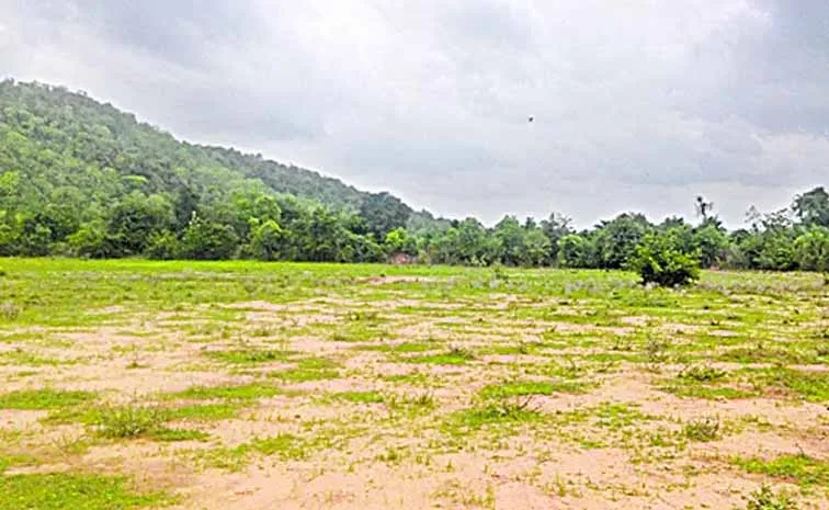 Encroachers threaten Madanapalle Sub Registrar