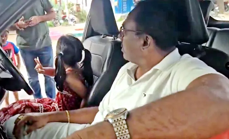 SI Teaches Car Driving To 6 Year Old Girl 