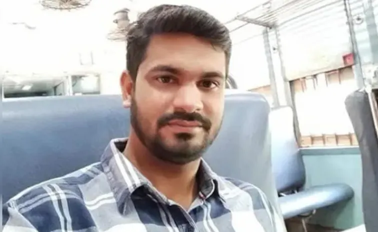 Odisha Man Dies After Wife Hits Him On Head With Mobile During Fight