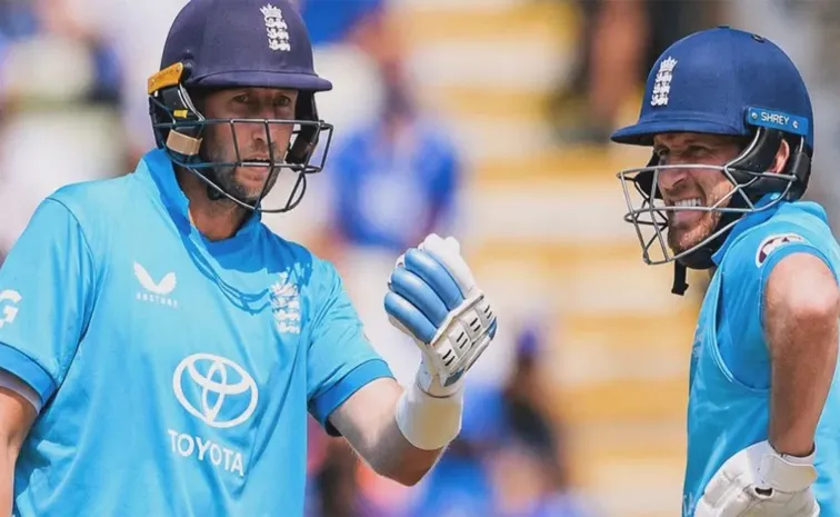 England beat India by 4 wickets in the second ODI