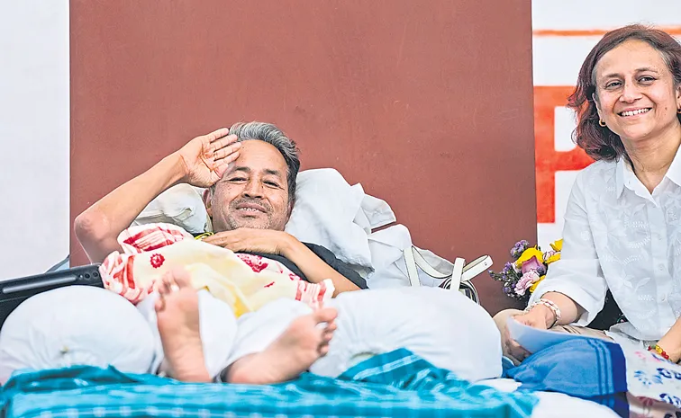 Sonam Wangchuk continues his indefinite hunger strike at Jantar Mantar