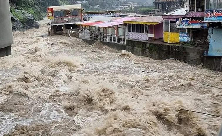 Flash Floods hit JKs Rajouri Town