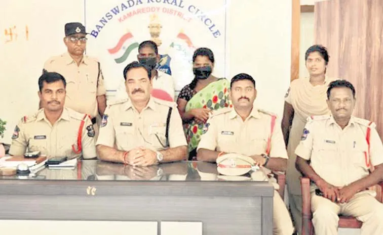 Father Stepmother Arrested For Attempt To Kill Girl In Nizamabad Telangana