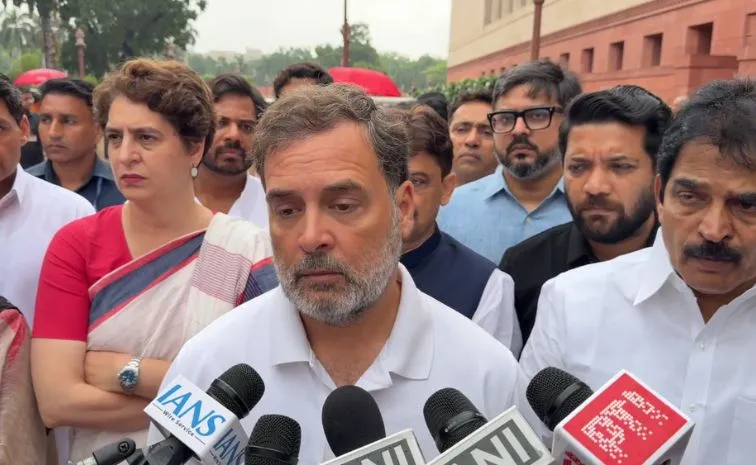 Jitendra Singh spoke with Rahul Gandhi