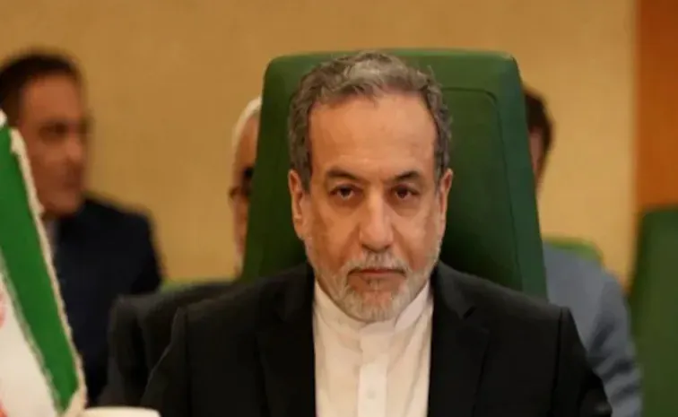 iran warns of forceful response to us strike