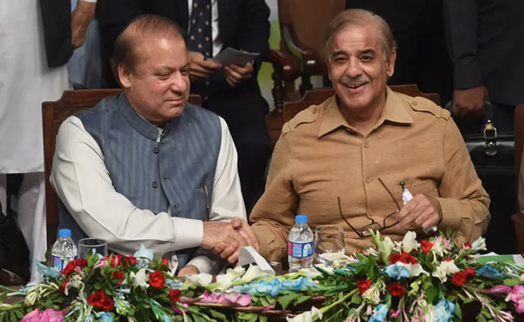 PAK Nawaz Sharif expresses desire to become PM of PoK