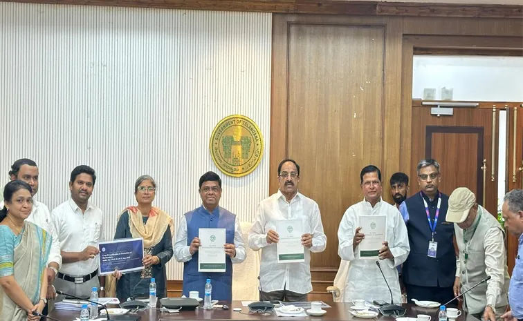 Minister Tummala Nageswara Rao holds meeting with officials on El Niño