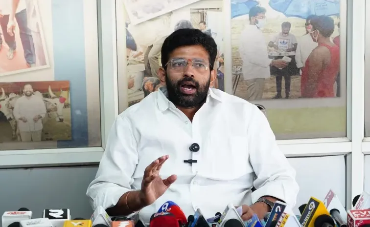 ‘డీఎస్సీలో తప్పిదాలకు లోకేష్‌ రాజీనామా చేయాలి’