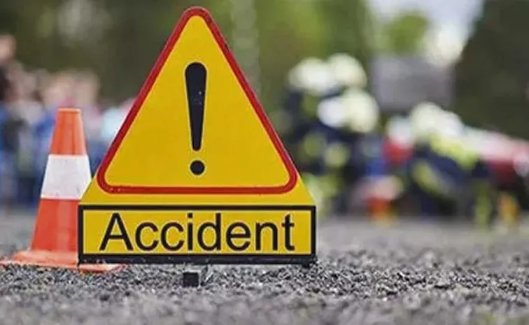 Two teens killed and one injured in road accident in Hyderabad