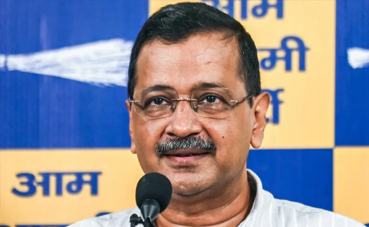 Kejriwal Warns Modi Government Over E20 Petrol Policy