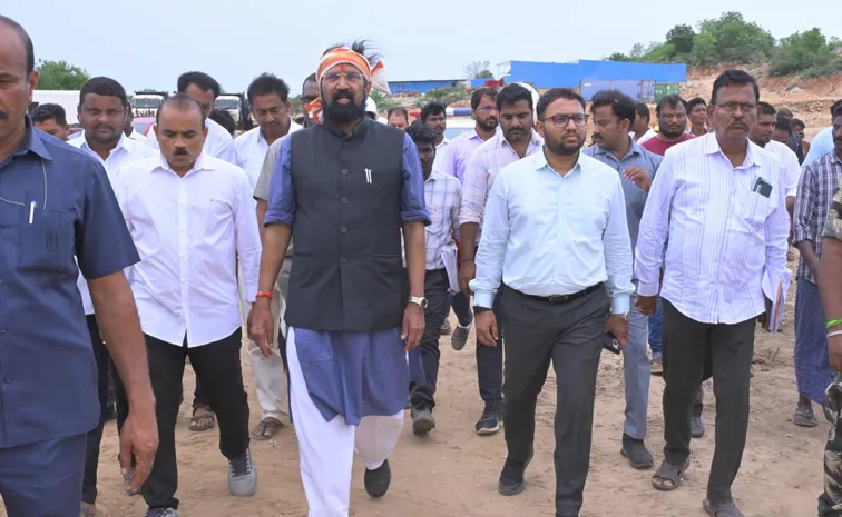 రైతులు పంటల ఎంపికలో జాగ్రత్తగా ఉండాలి