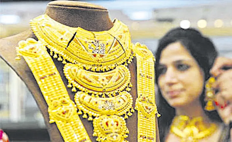 Gold prices surge by Rs 3300 to reclaim the Rs 150800 per 10 grams
