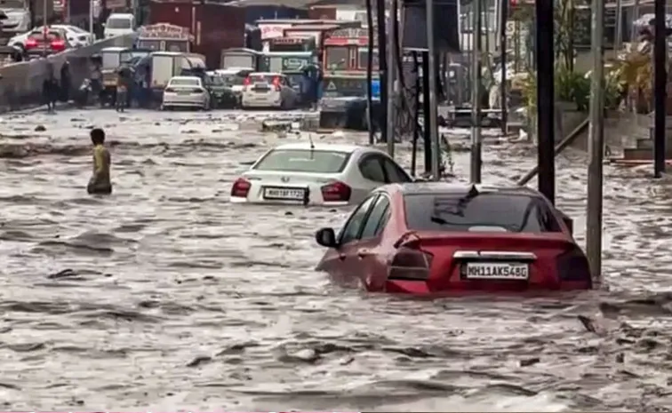 Mumbai Weather Update Heavy Rain IMD Issues Red Alert
