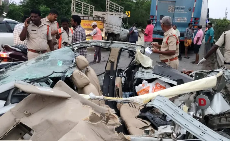 Road Accident In Nalgonda