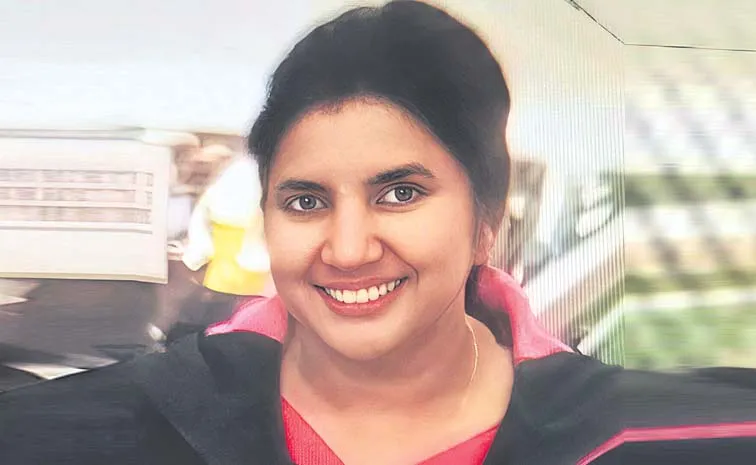 కూతురికి మాటలు రావట్లేదని.. వివాహిత తీవ్ర నిర్ణయం!