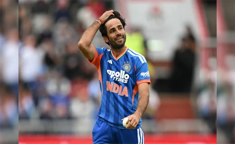 Indias Ravi Bishnoi Becomes 1st Player In T20I History To Register Huge Unwanted Record In Loss vs England2