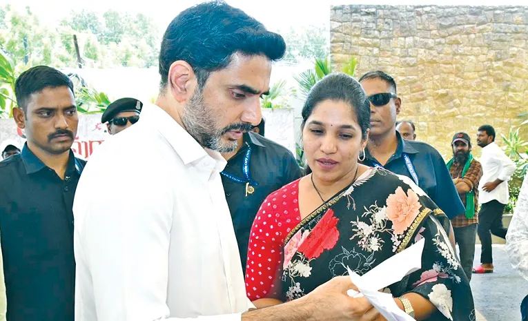 గొట్టిపాటి లక్ష్మికి ఏ హోదాతో ప్రభుత్వ ఆహ్వానం?