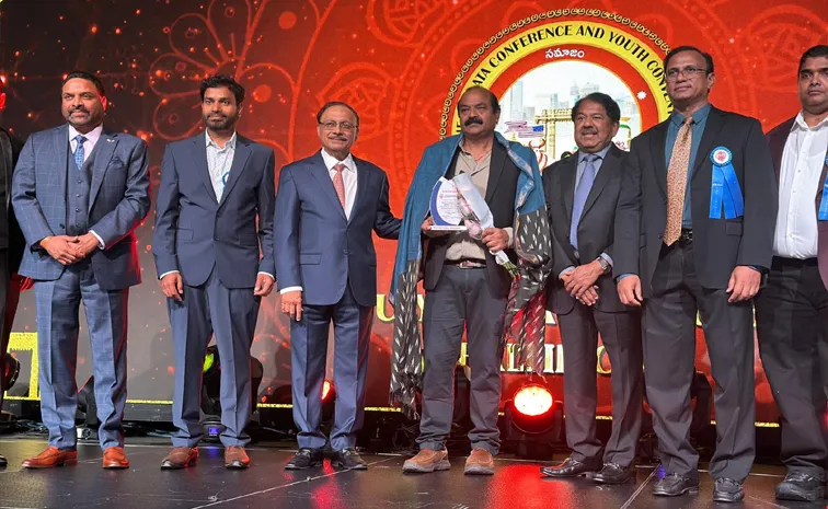 అటా మహాసభలు.. జర్నలిజంలో రవికాంత్‌రెడ్డికి అవార్డ్