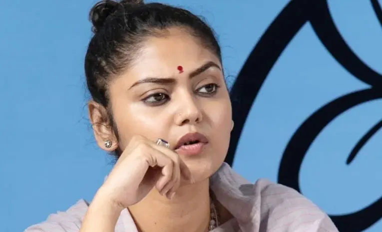 Saayoni Ghosh Request to Treasury Benches and Opposition