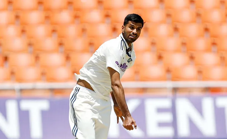 He is better bowler than Sundar: Wasim Jaffer on 33 YO Selection