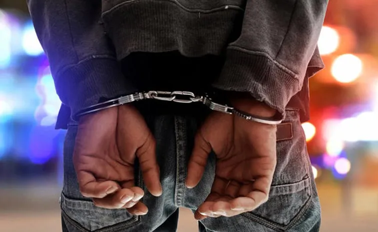 Telangana Police Held Gang Of Hidden Treasure Scam