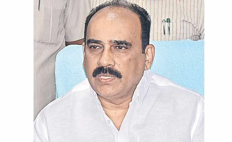 పోలీస్‌స్టేషన్‌ అడ్డాగాదామచర్ల దౌర్జన్యాలు