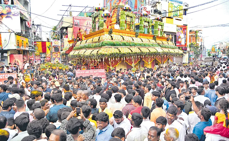 Laldarwaja Bonalu is a feast for the eyes in Telangana