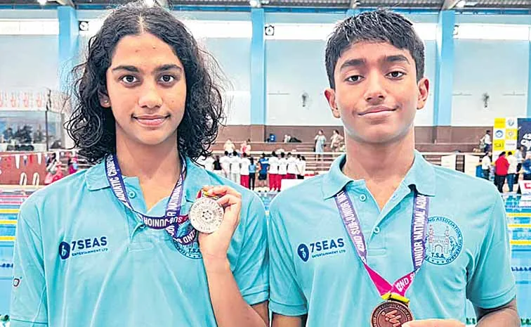 శివానికి రజతం... ఆరుశ్‌కు కాంస్యం