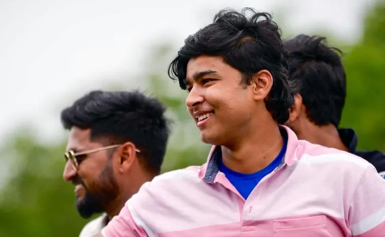 కళ్లు చెదిరే ఎండార్స్‌మెంట్‌లు.. వైభవ్ సంపాదన ఎంతంటే!