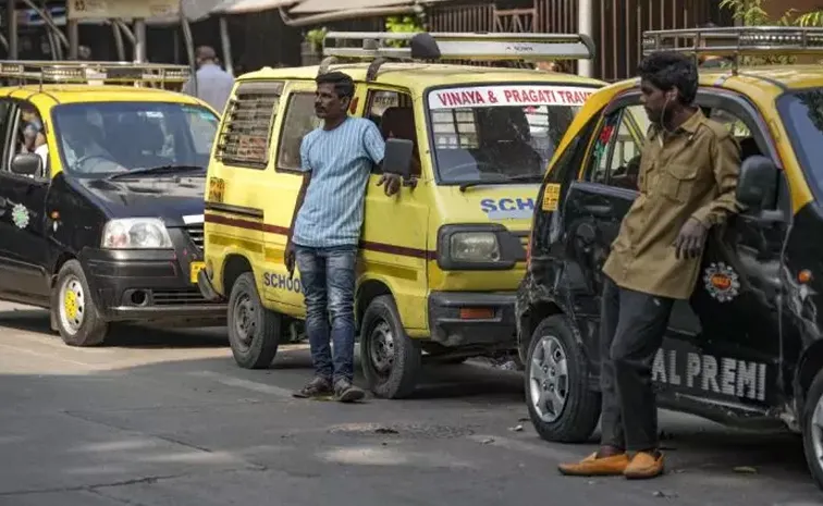 Maharashtra Marathi Mandatory Auto Taxi Cab Drivers August 16