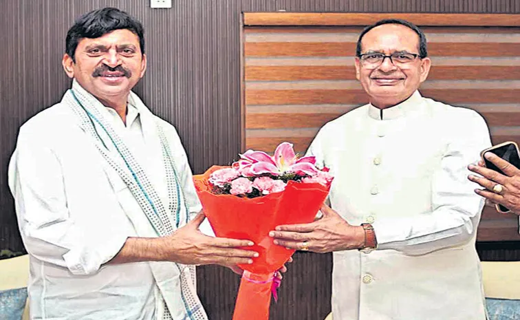 Ponguleti Srinivasa Reddy fires on sub-registrars