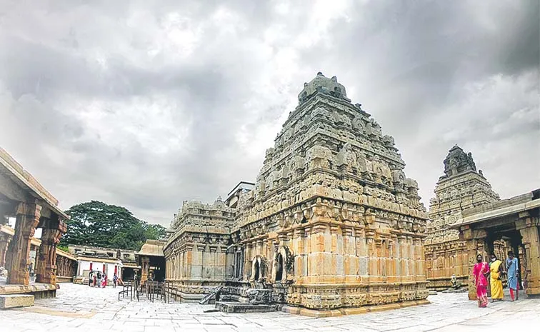 వెయ్యేళ్ల చరిత్రకు నిలువెత్తు సాక్ష్యం..