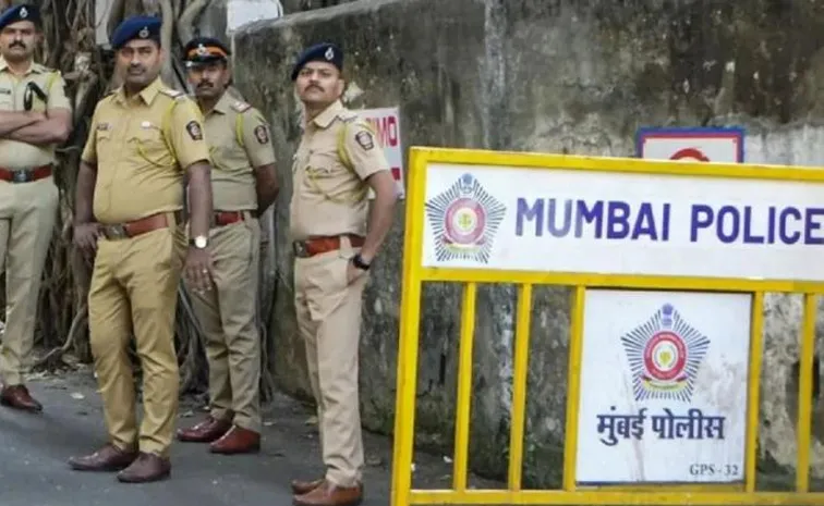 Tragic Discovery: Navy Sailor Wife and Two Children Found Dead in Mumbai