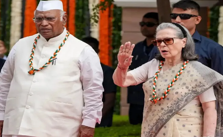BJP says Sonia objected to full Vande Mataram