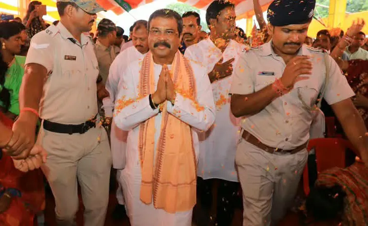 Nitin Nabin new team: Names of Dharmendra Pradhan, Smriti Irani doing the rounds