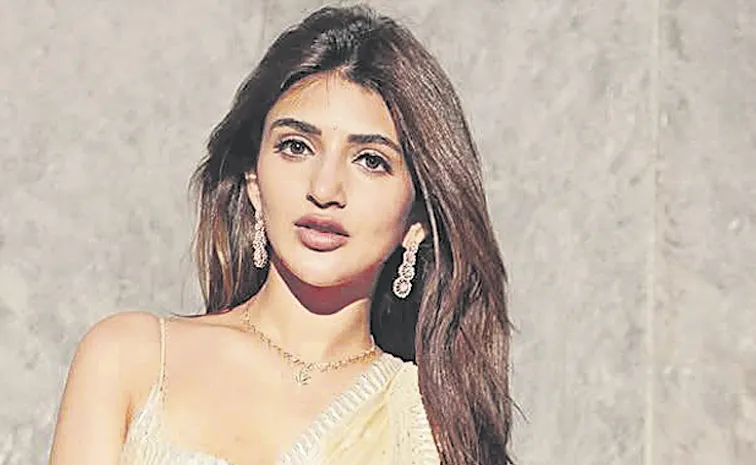 Sreeleela resumes shooting for Kartik Aaryan