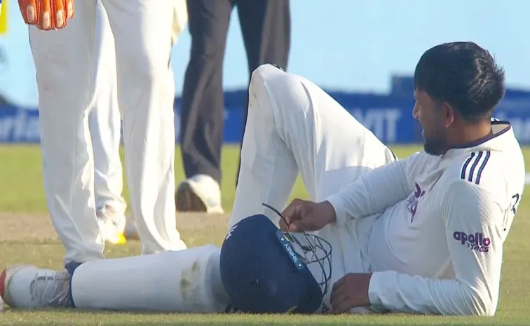 IND vs SL 1st Test Day 4: Dhruv Jurel Injured Leaves Field