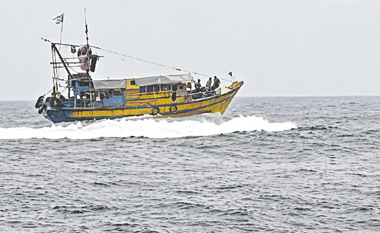 జాడలేని ఏడుగురు మత్స్యకారులు