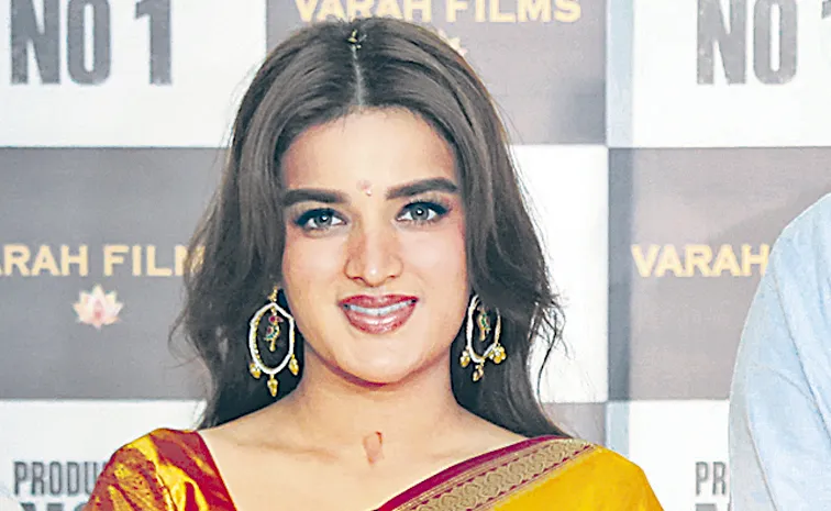 Nidhhi Agerwal birthday celebrates at new film launch