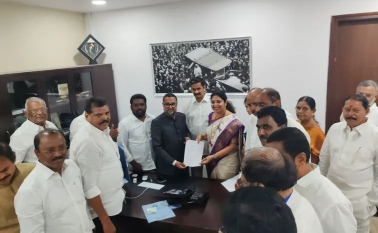  YSRCP MLC Tumati Madhava Rao Files Nomination